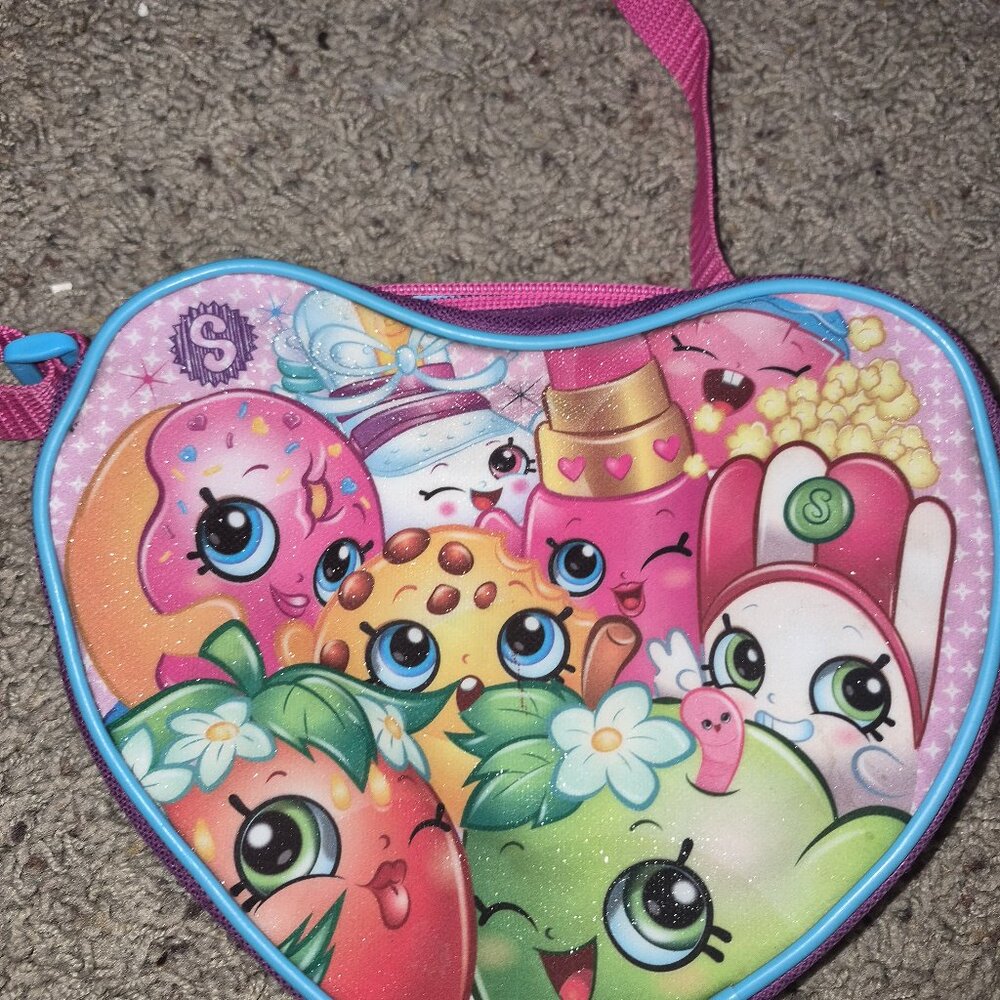 Shopkins heart-shaped shoulder bag